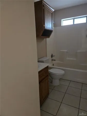 $825 | 1711 Tampa Street, Unit A, Edinburg, TX 78541