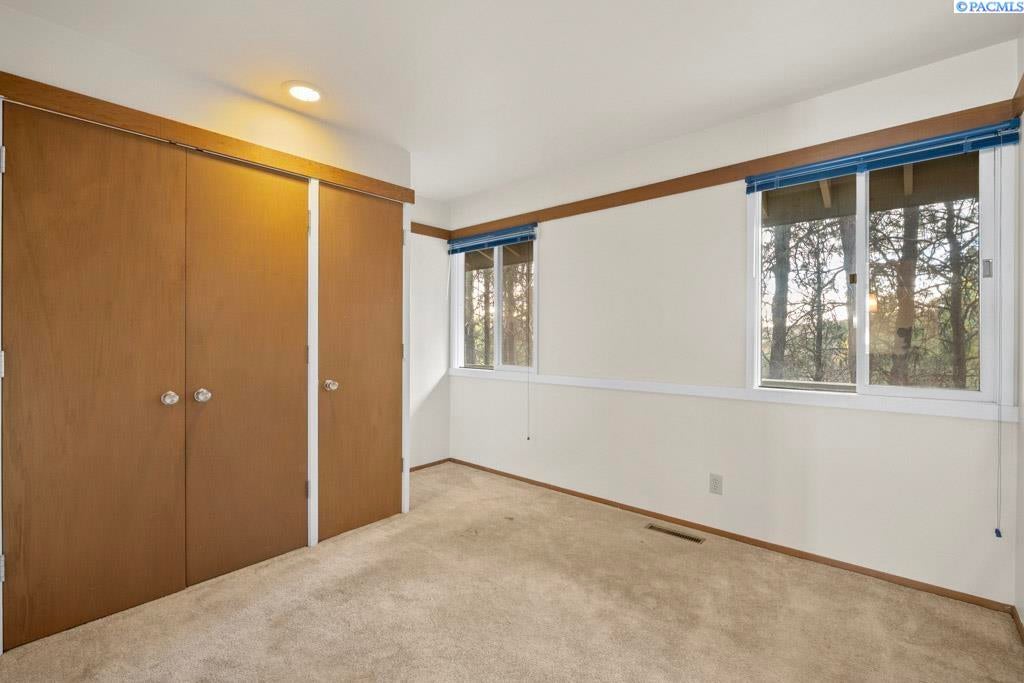1655 Southwest View Drive Pullman, WA 99163 - Photo 29 of 49 Gallery Image 29