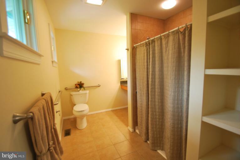 515 Gladhill Road Odenton, MD 21113 - Photo 15 of 22 Bath (Master)