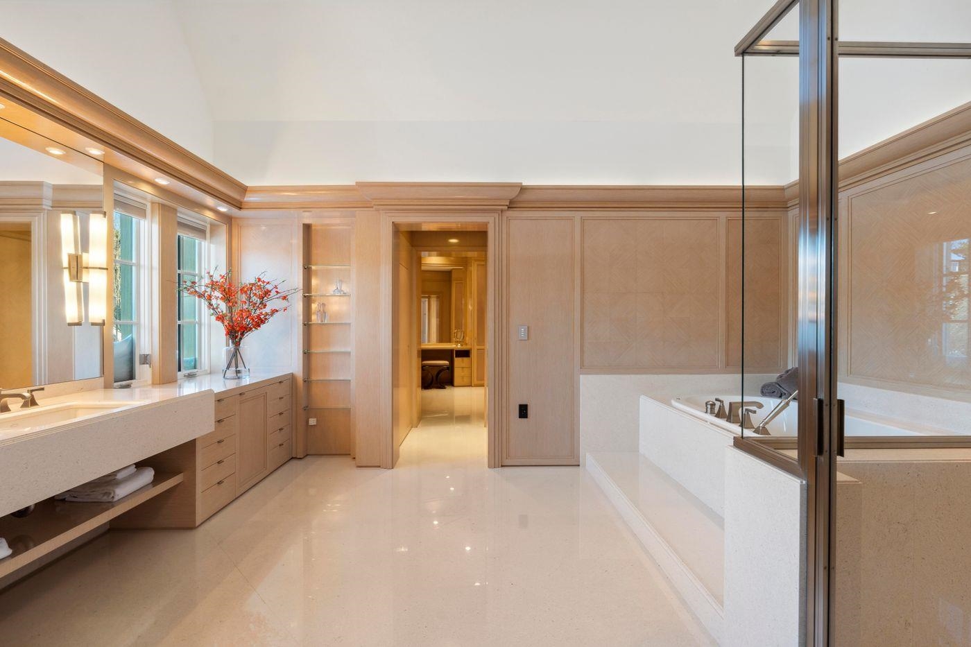 2575 Weeks Hill Road Stowe, VT 05672 - Photo 14 of 33