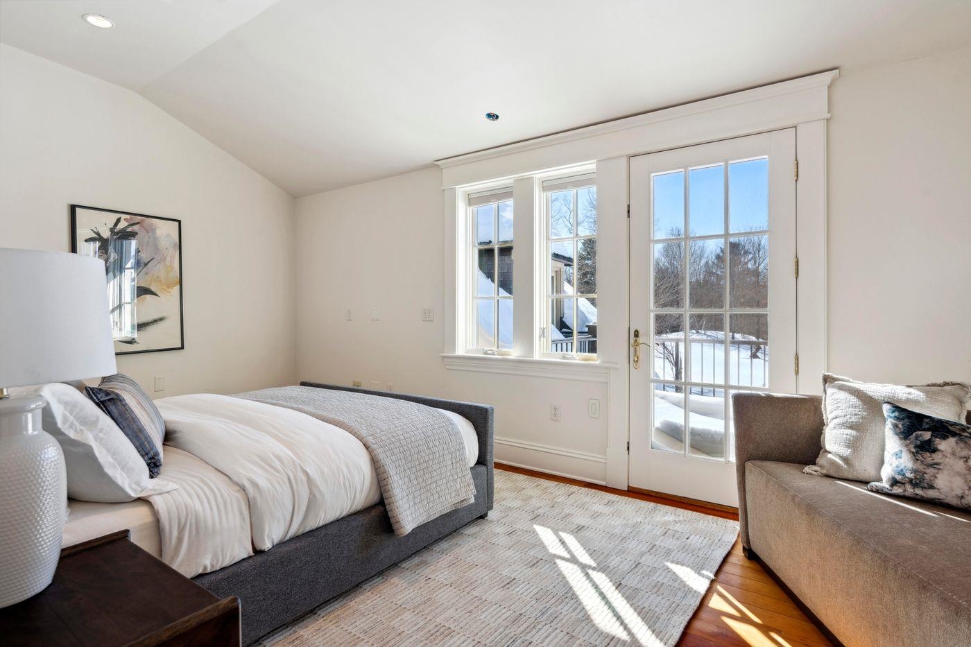 2575 Weeks Hill Road Stowe, VT 05672 - Photo 18 of 33