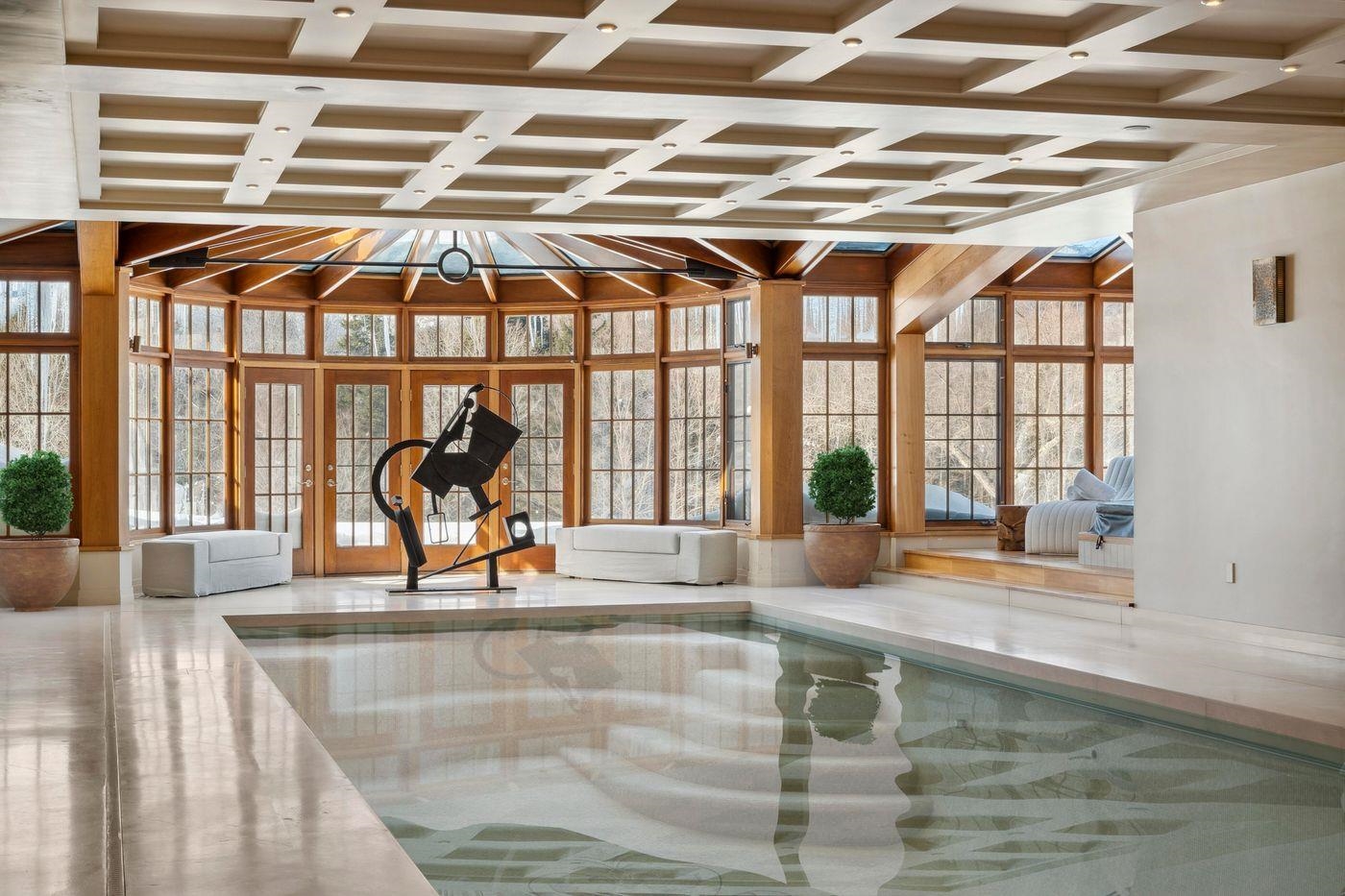 2575 Weeks Hill Road Stowe, VT 05672 - Photo 19 of 33