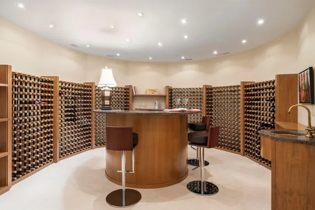 $20,000,000 | 2575 Weeks Hill Road, Stowe, VT 05672