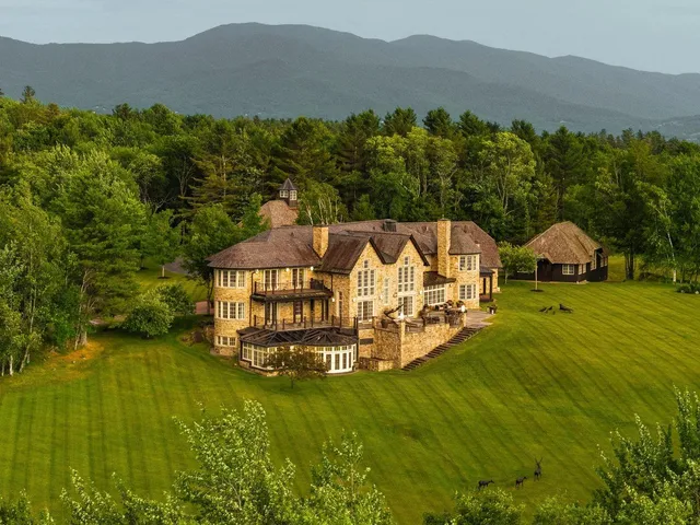 $20,000,000 | 2575 Weeks Hill Road, Stowe, VT 05672