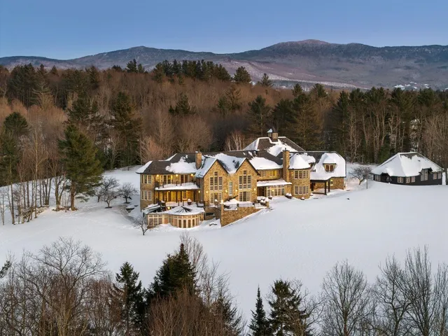 $20,000,000 | 2575 Weeks Hill Road, Stowe, VT 05672