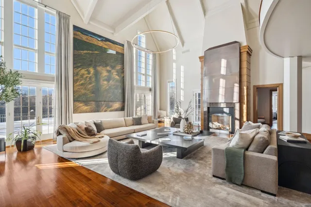 $20,000,000 | 2575 Weeks Hill Road, Stowe, VT 05672