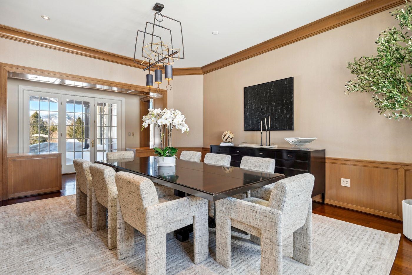 2575 Weeks Hill Road Stowe, VT 05672 - Photo 6 of 33