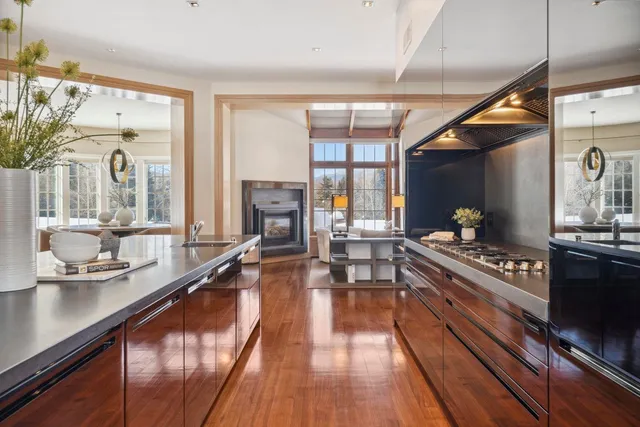 $20,000,000 | 2575 Weeks Hill Road, Stowe, VT 05672