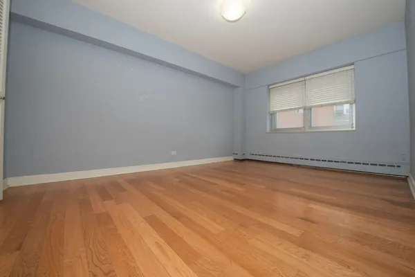 $1,600 | 4950 North Marine Drive, Unit 802, Chicago, IL 60640