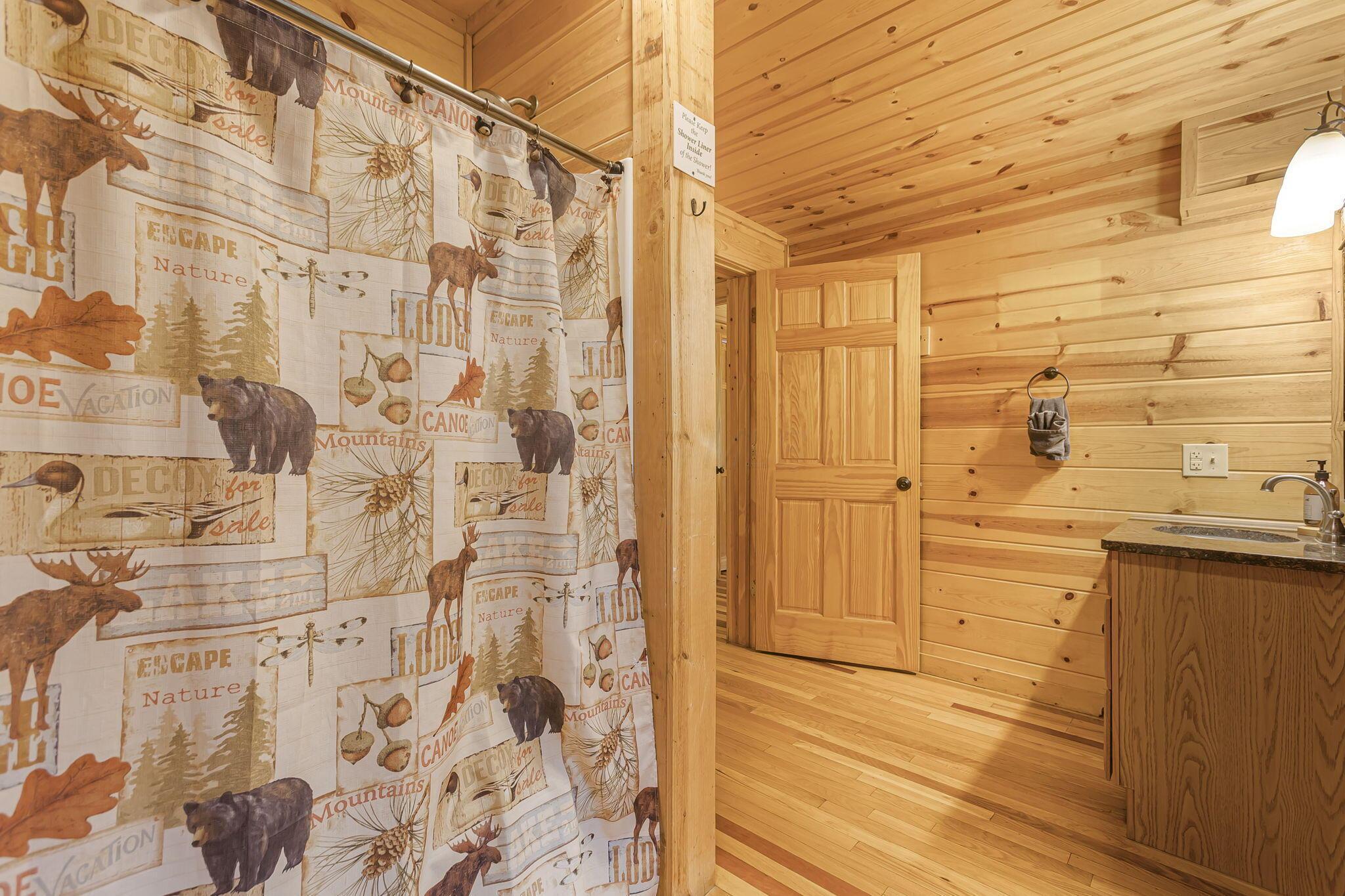 19475 Linden Road Logan, OH 43138 - Photo 27 of 94 Bathroom