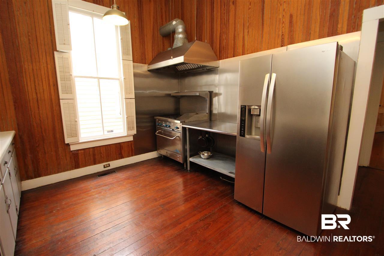 1121 Old Shell Road Mobile, AL 36604 - Photo 11 of 36