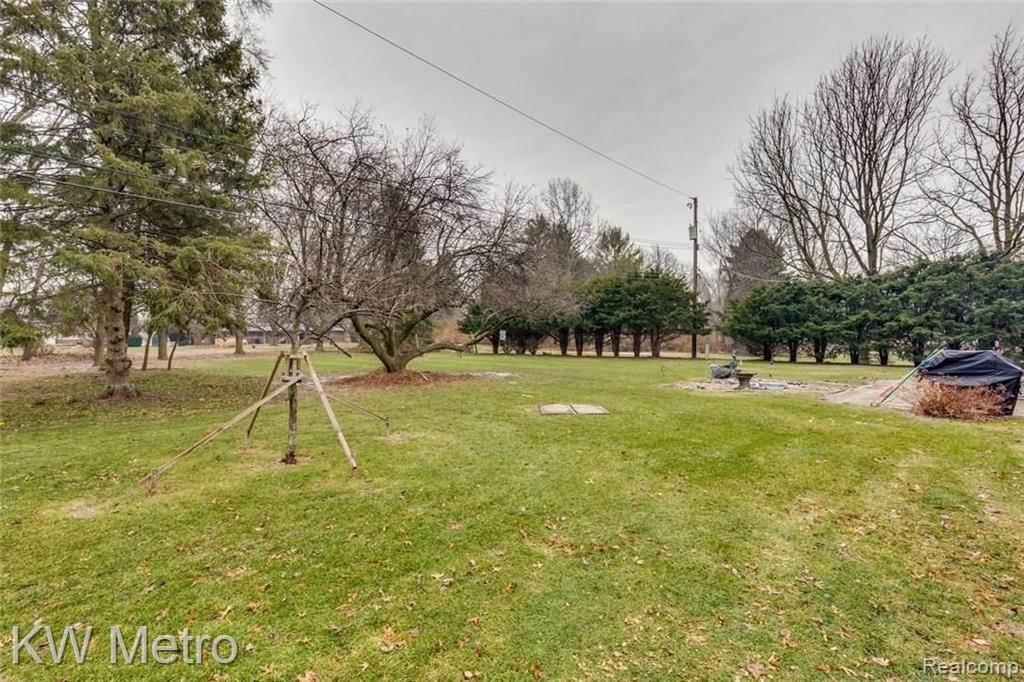 145 Wimpole Drive Rochester Hills, MI 48309 - Photo 17 of 21