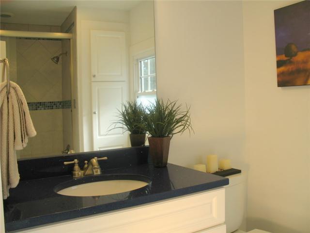 172 Acton Road Columbus, OH 43214 - Photo 7 of 18 Gallery Image 7