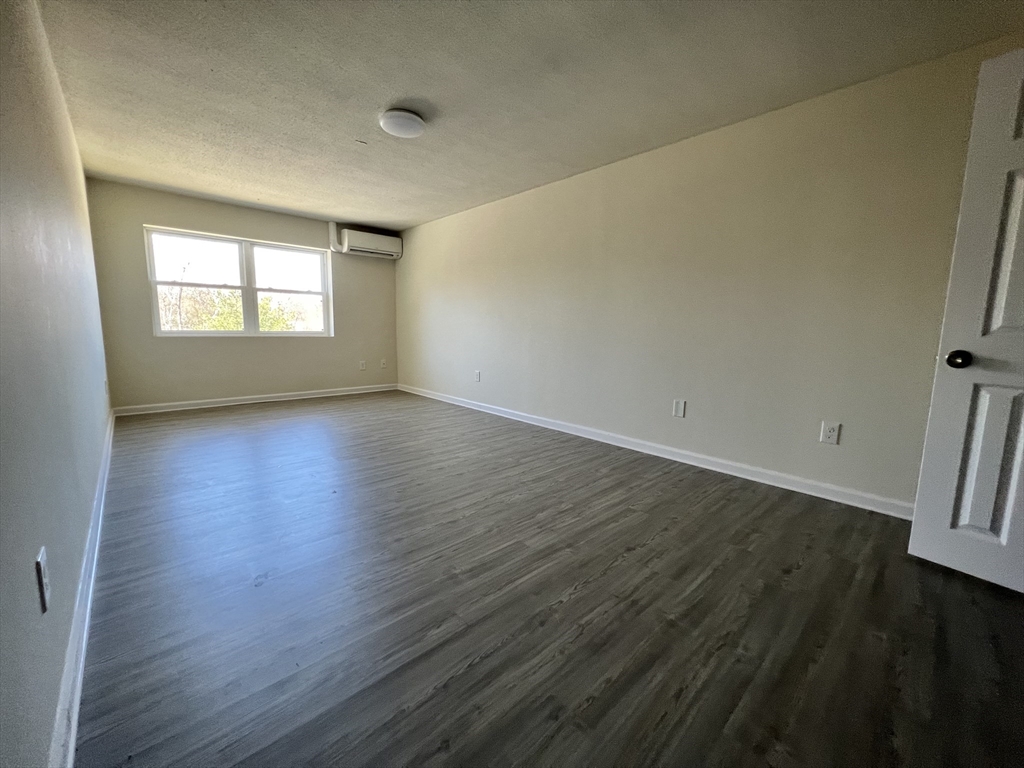 20 Abbey Road, Unit 306 Leominster, MA 01453 - Photo 6 of 12