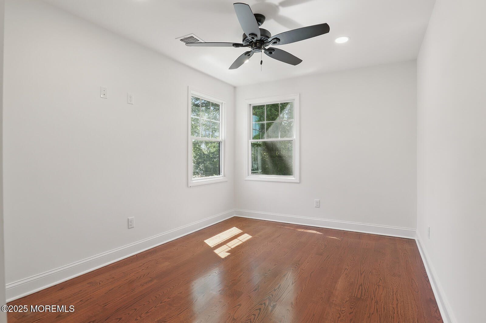 18 Neptune Place North Middletown, NJ 07748 - Photo 22 of 49 an empty room with a window