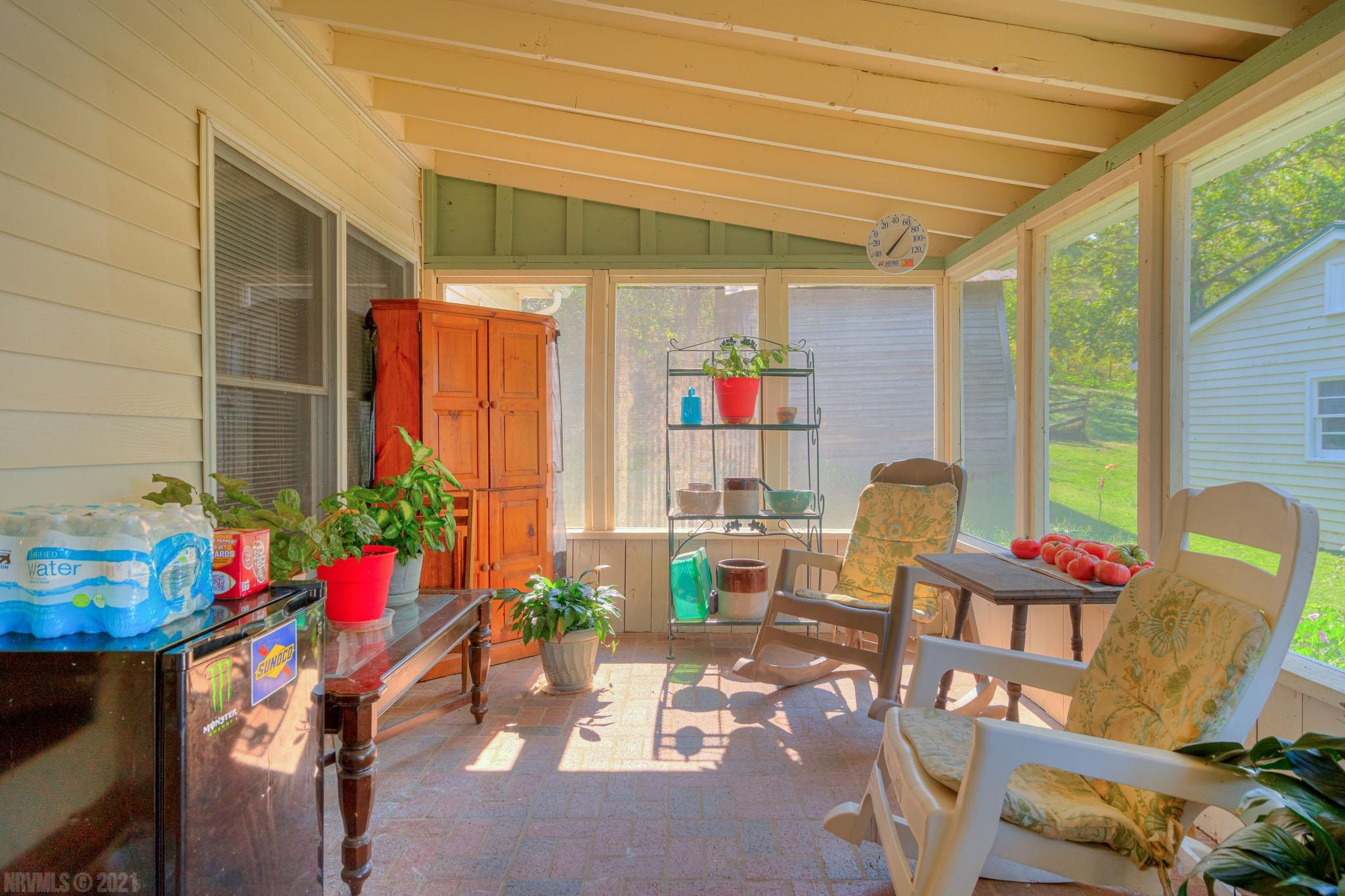 5163 Whitethorne Road Blacksburg, VA 24060 - Photo 24 of 37 Gallery Image 24