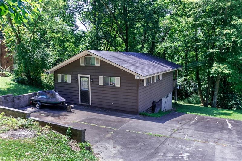 963 New Berry Road Addison, PA 15411 - Photo 14 of 16
