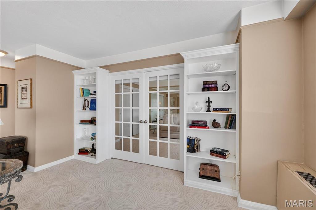 900 South Hanley Road, Unit 6C Clayton, MO 63105 - Photo 11 of 23