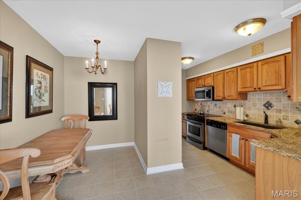 900 South Hanley Road, Unit 6C Clayton, MO 63105 - Photo 6 of 23