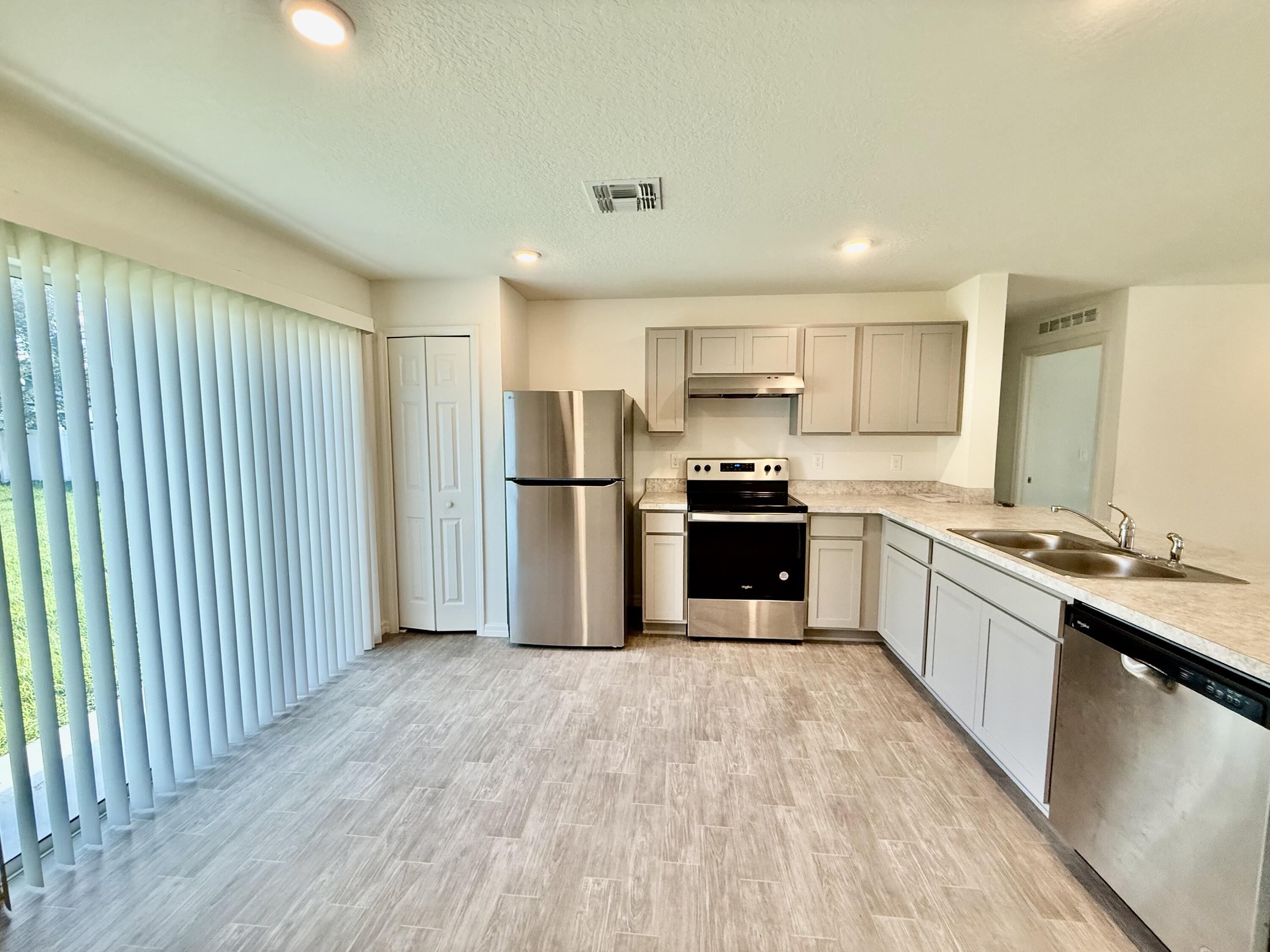 149 Southwest Becker Road Port St. Lucie, FL 34953 - Photo 8 of 17 IMG_0164
