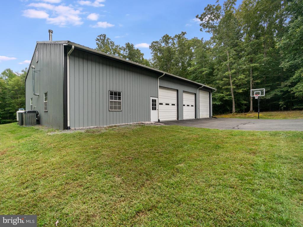 14383 Curtis Road Sumerduck, VA 22742 - Photo 4 of 45