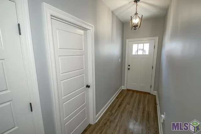 $195,000 | 9900 Country Club Drive, Unit 2B, Denham Springs, LA 70726