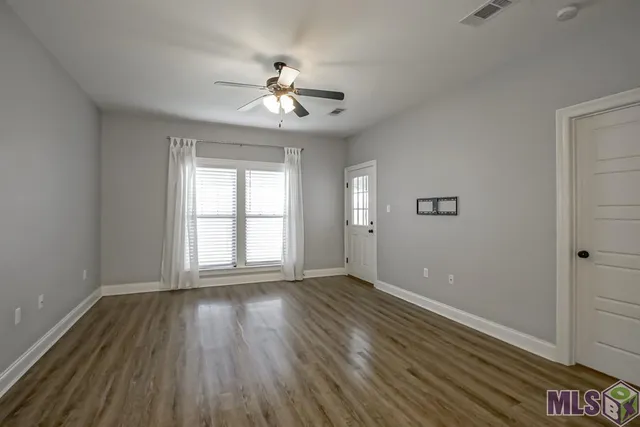 $195,000 | 9900 Country Club Drive, Unit 2B, Denham Springs, LA 70726