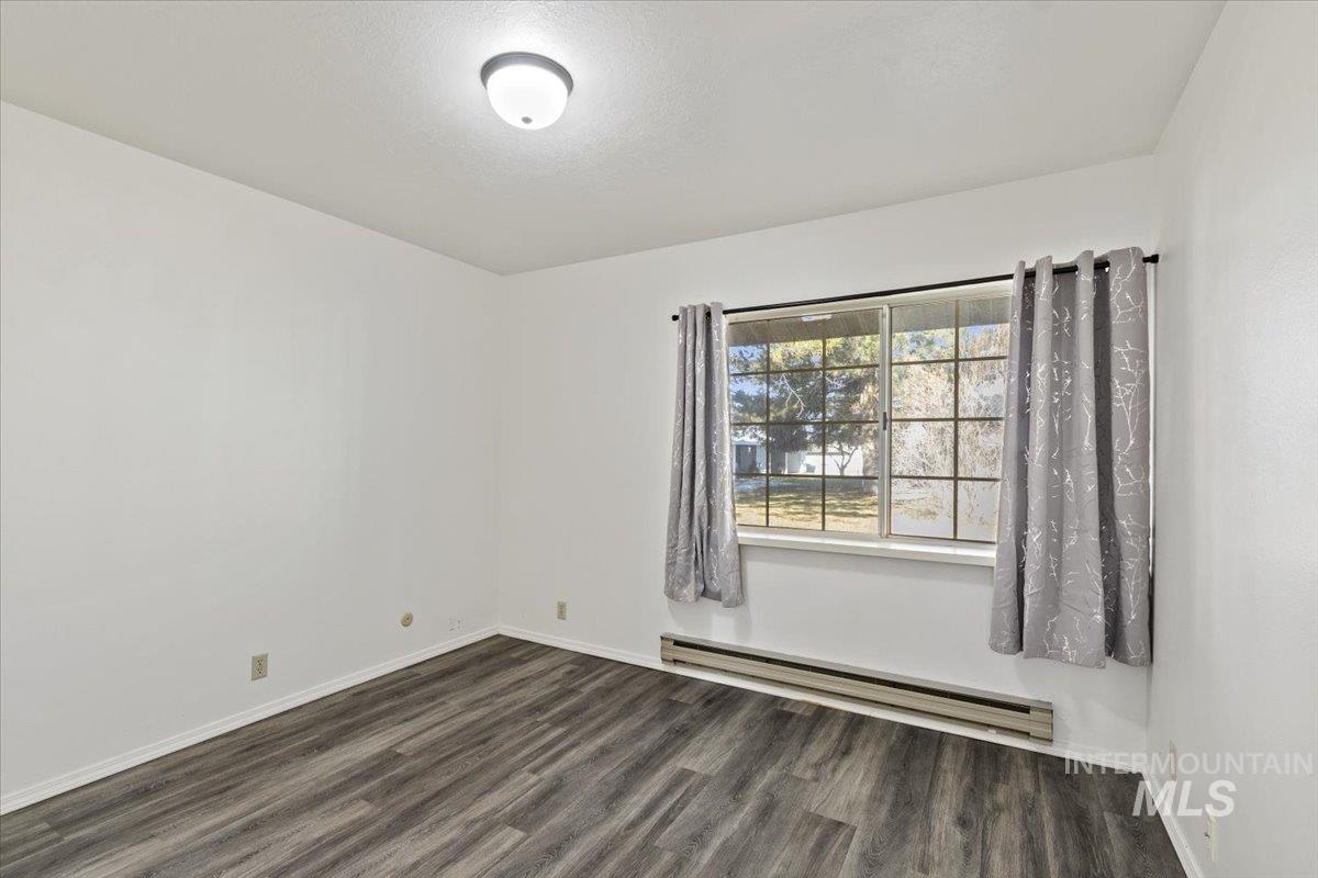 313 1/2 6th Street Filer, ID 83328 - Photo 12 of 18