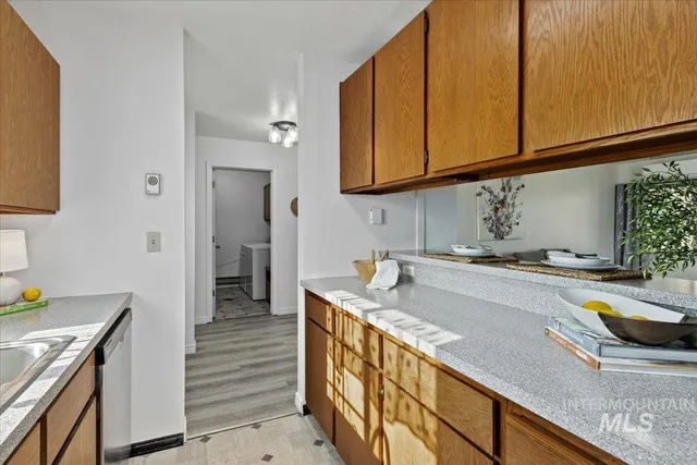 $197,999 | 313 1/2 6th Street, Filer, ID 83328