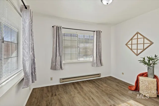 $197,999 | 313 1/2 6th Street, Filer, ID 83328