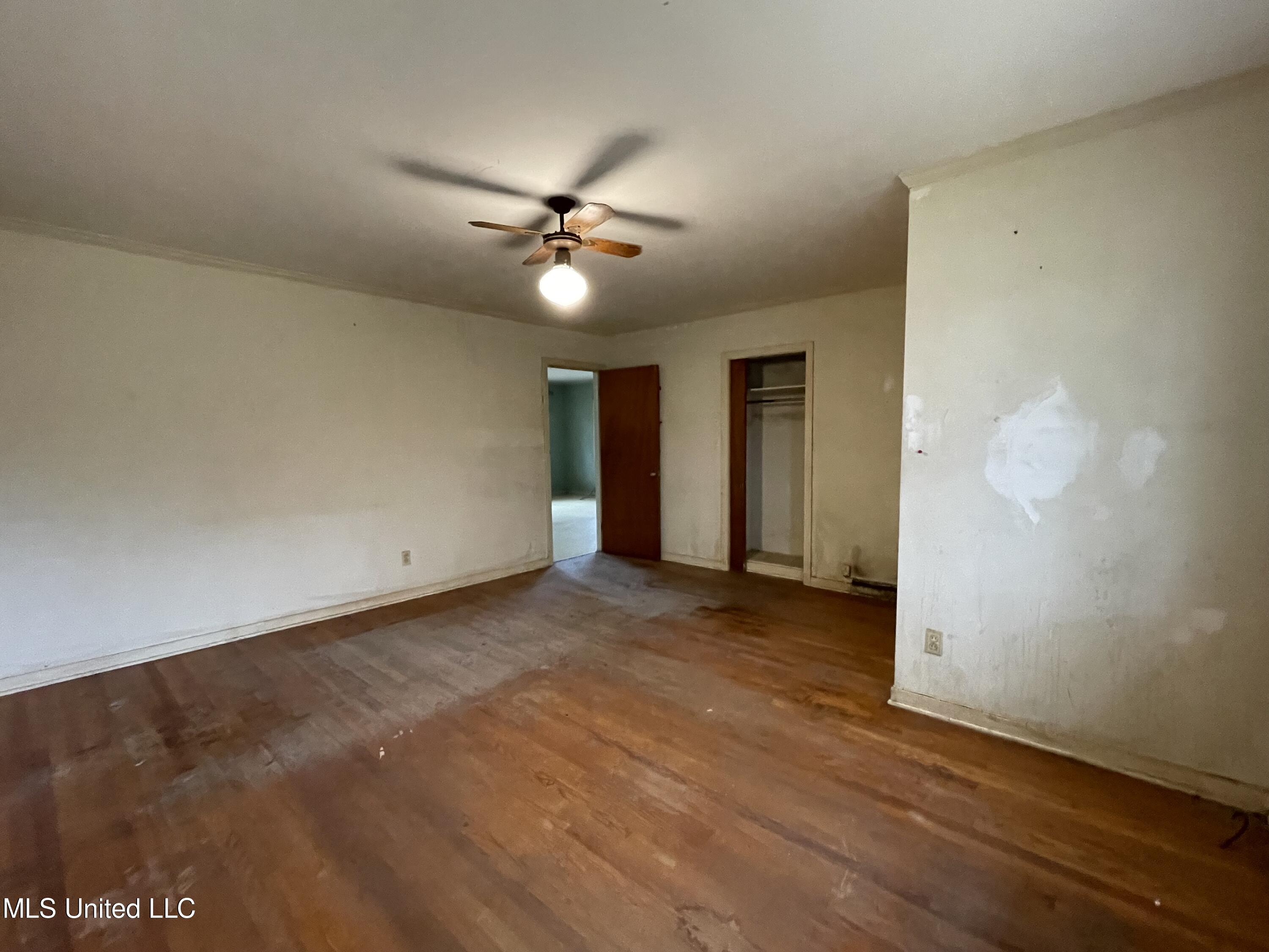 4402 Halls Ferry Road Vicksburg, MS 39180 - Photo 31 of 36 IMG_2400