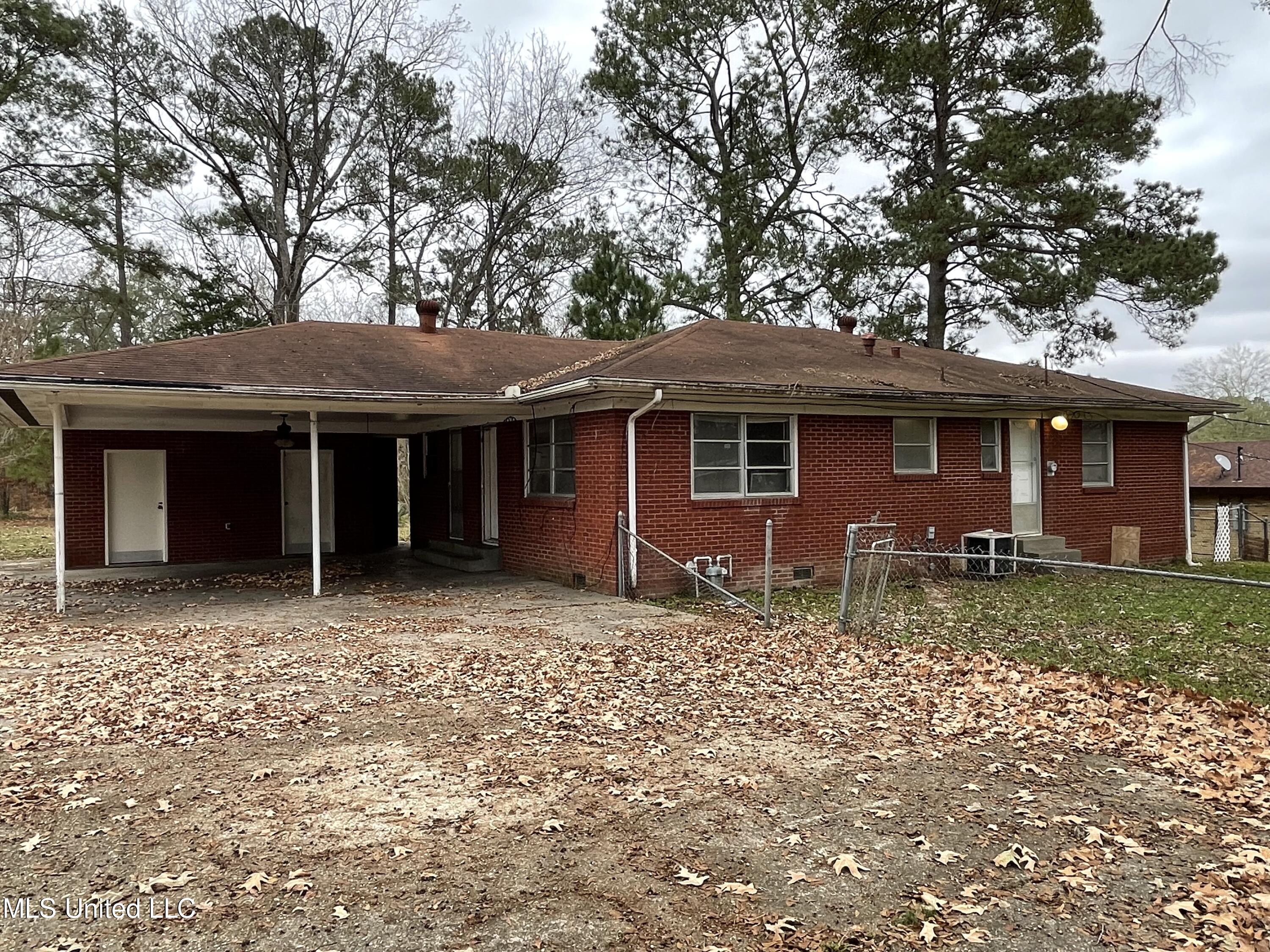 4402 Halls Ferry Road Vicksburg, MS 39180 - Photo 32 of 36 IMG_2361