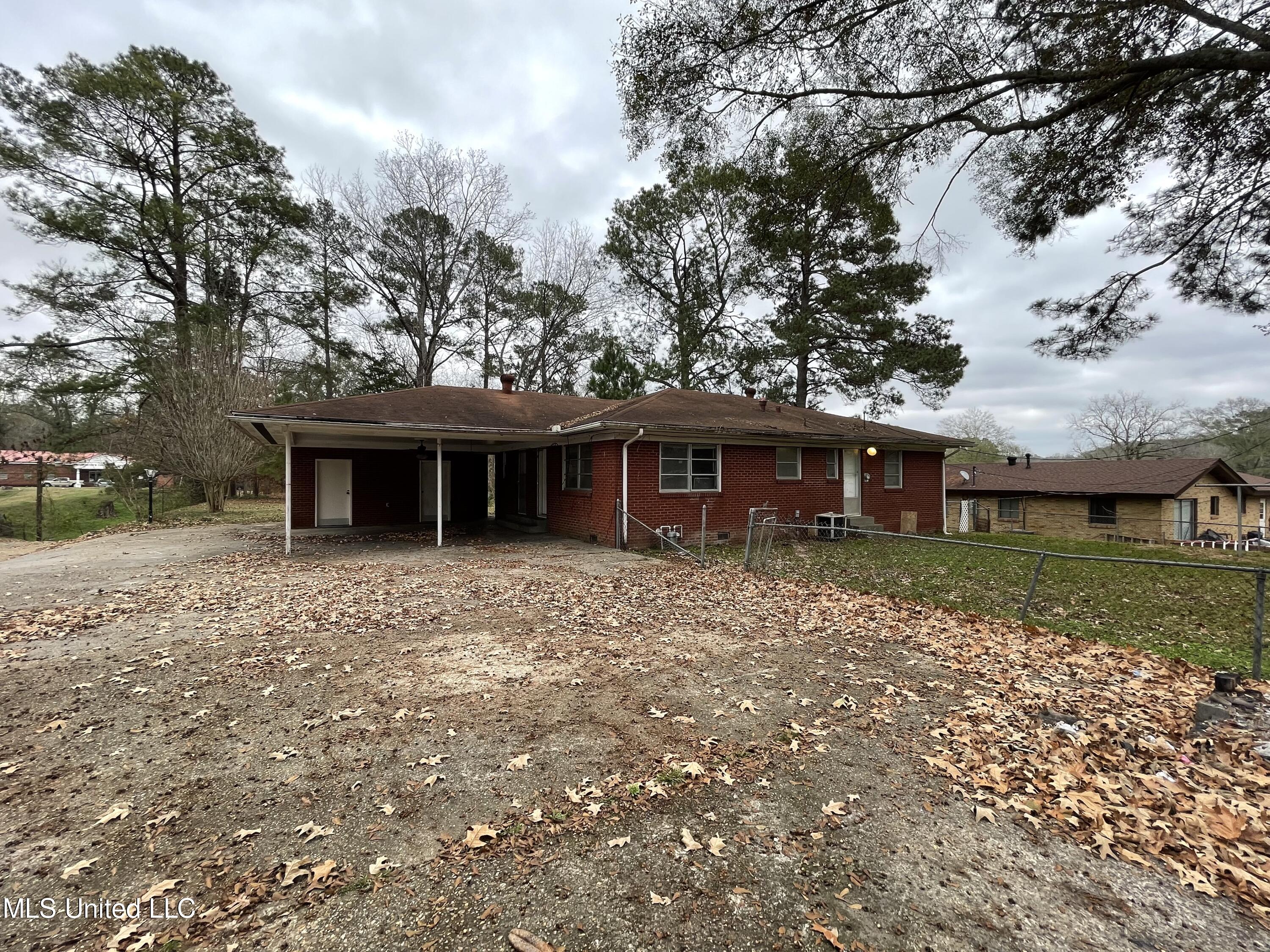 4402 Halls Ferry Road Vicksburg, MS 39180 - Photo 33 of 36 IMG_2360