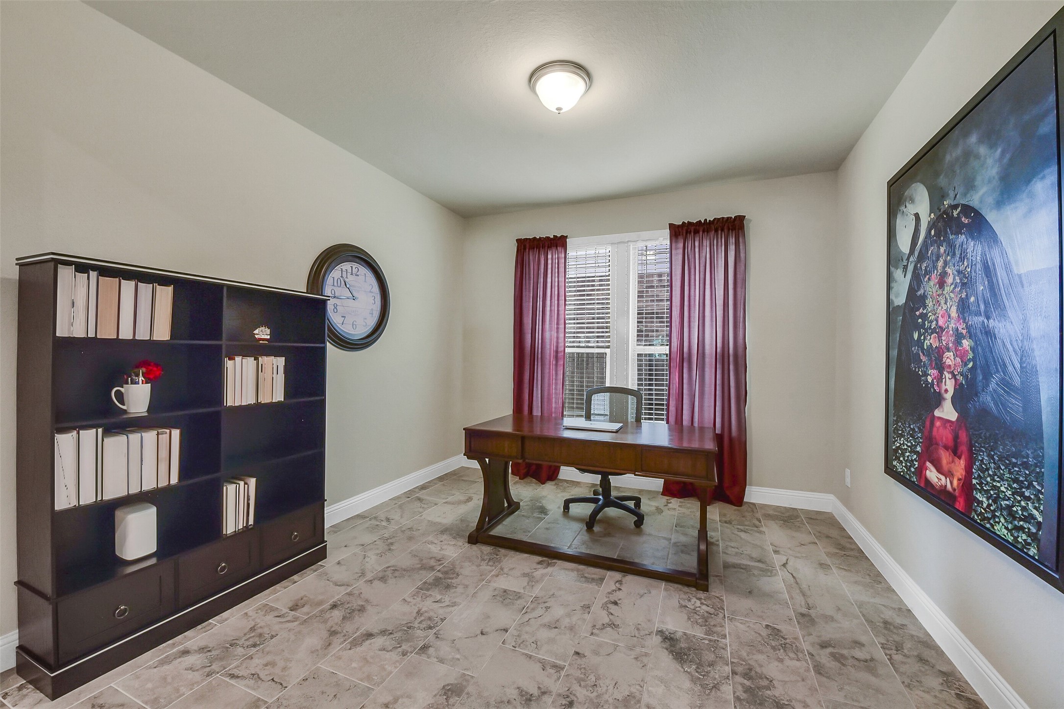 9519 Carson Lane Rosharon, TX 77583 - Photo 20 of 39 a living room with furniture and a window