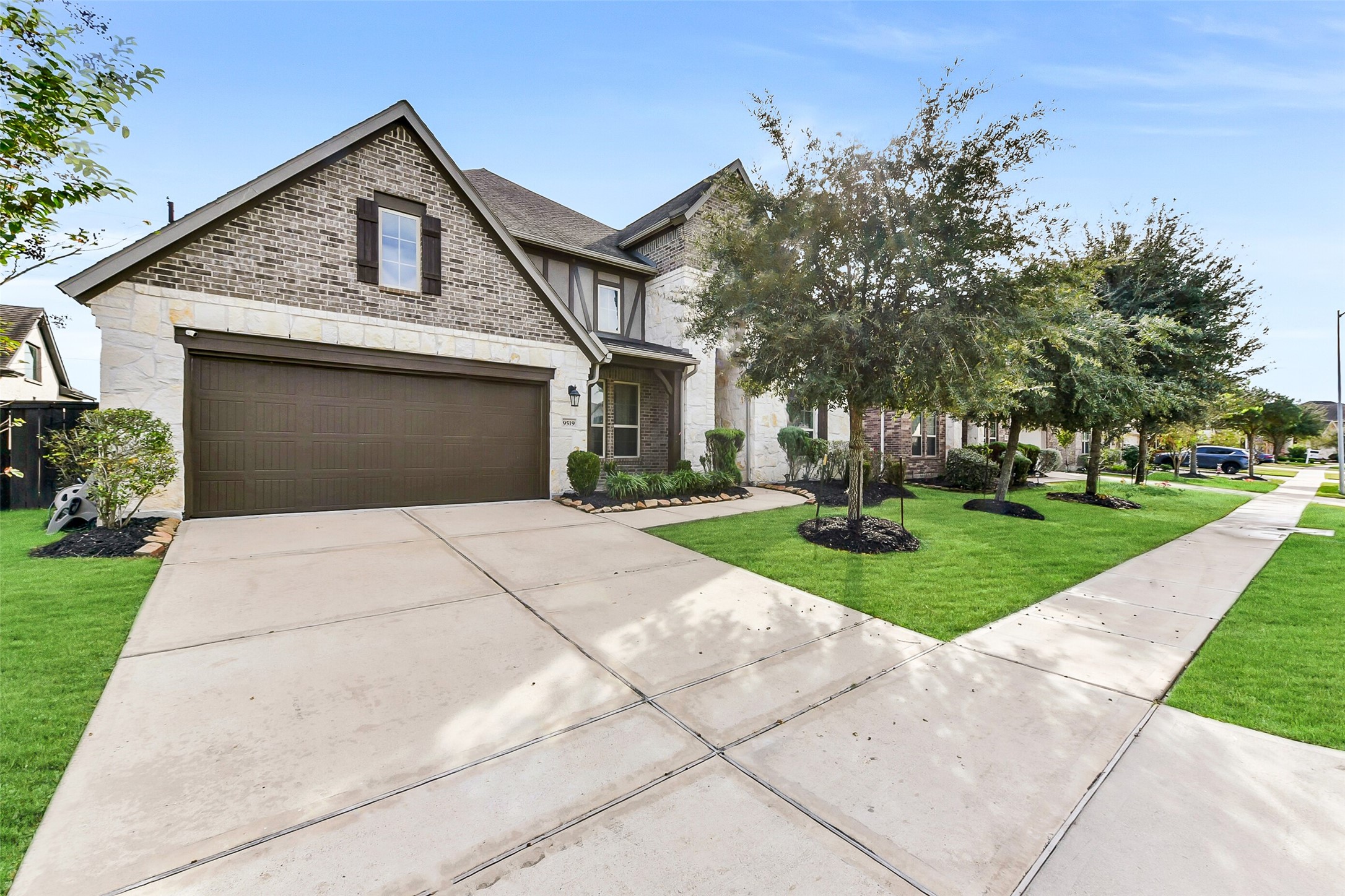 9519 Carson Lane Rosharon, TX 77583 - Photo 39 of 39 a front view of house with yard and green space