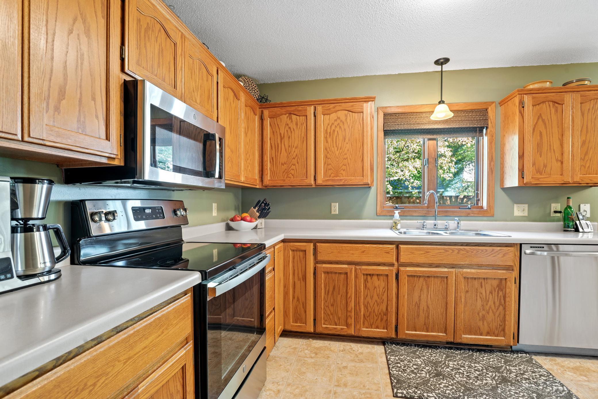 3867 Huntington Lane Northwest Rochester, MN 55901 - Photo 11 of 26