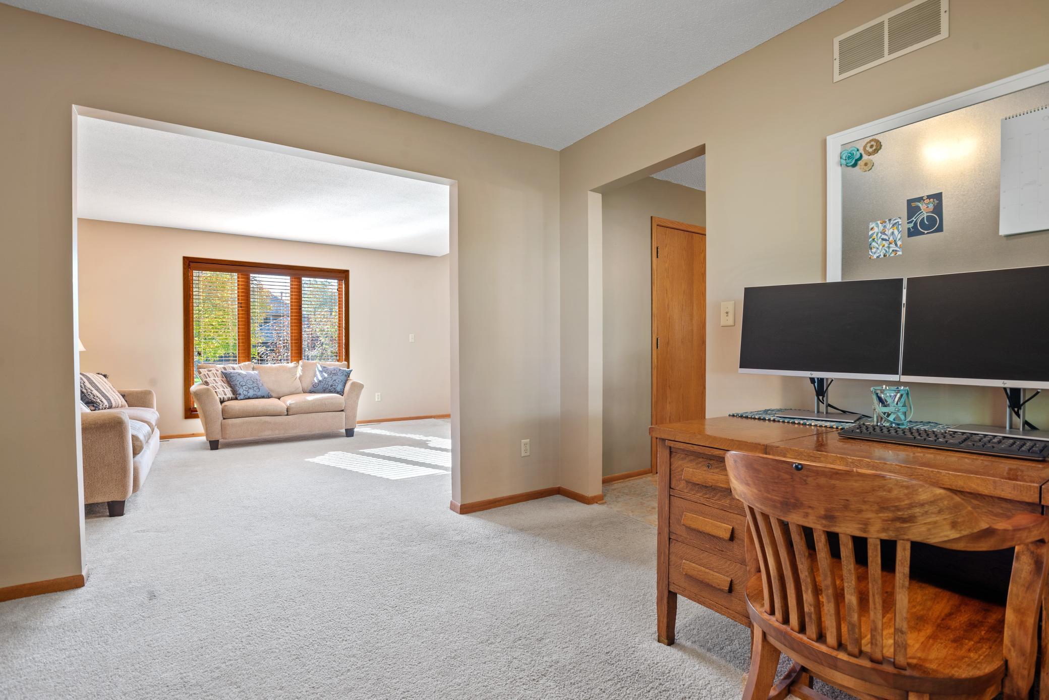 3867 Huntington Lane Northwest Rochester, MN 55901 - Photo 5 of 26