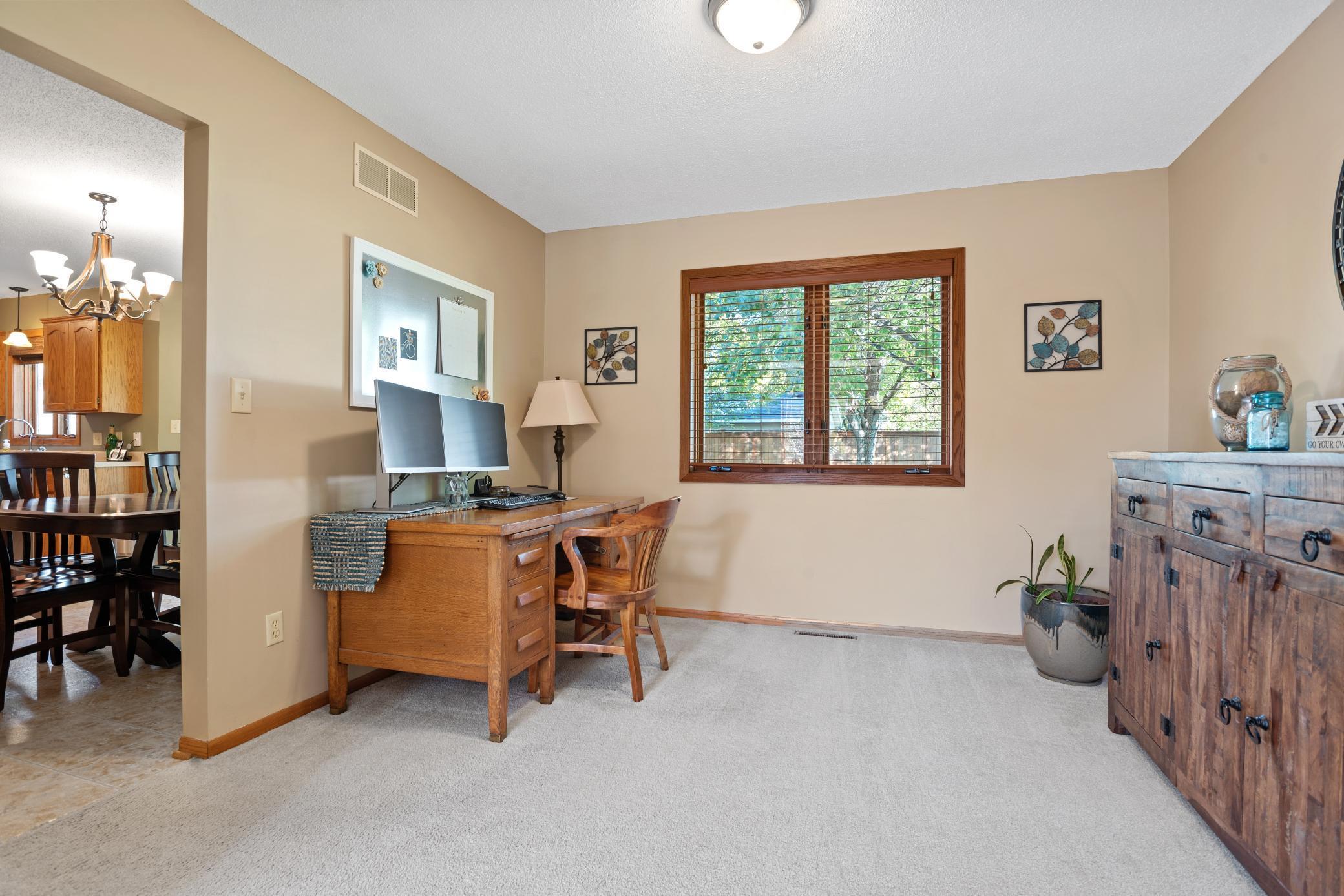3867 Huntington Lane Northwest Rochester, MN 55901 - Photo 6 of 26