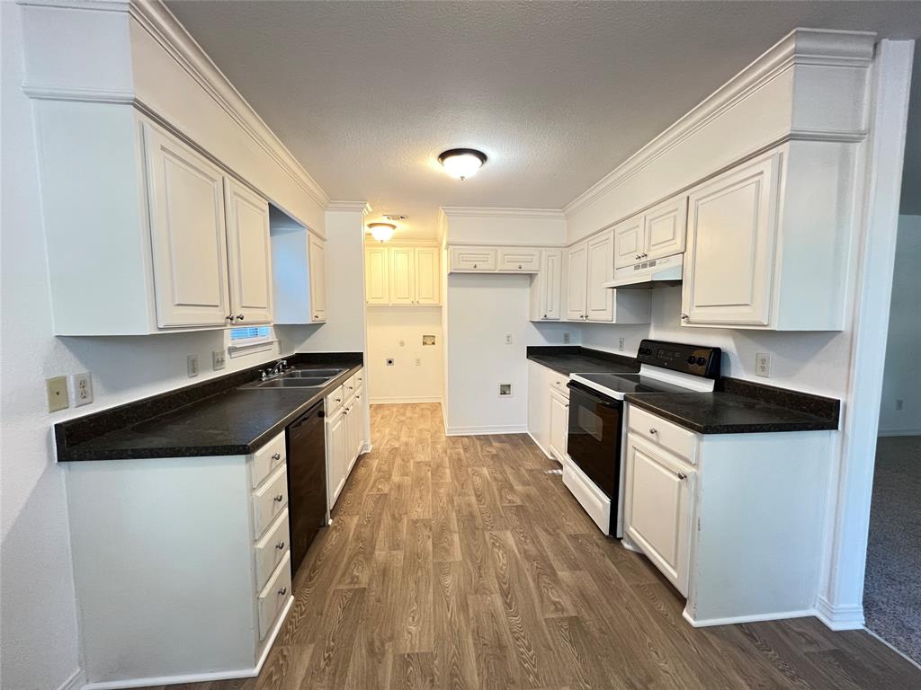 403 West Oak Street Decatur, TX 76234 - Photo 5 of 16 Gallery Image 5