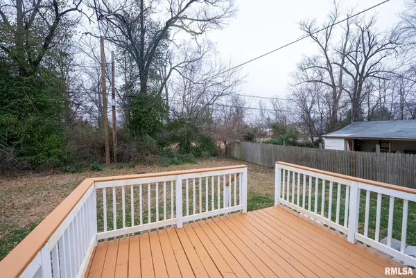 $68,500 | 215 South Pruyn Street, Salem, IL 62881