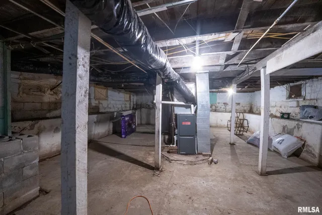 $74,900 | 215 South Pruyn Street, Salem, IL 62881