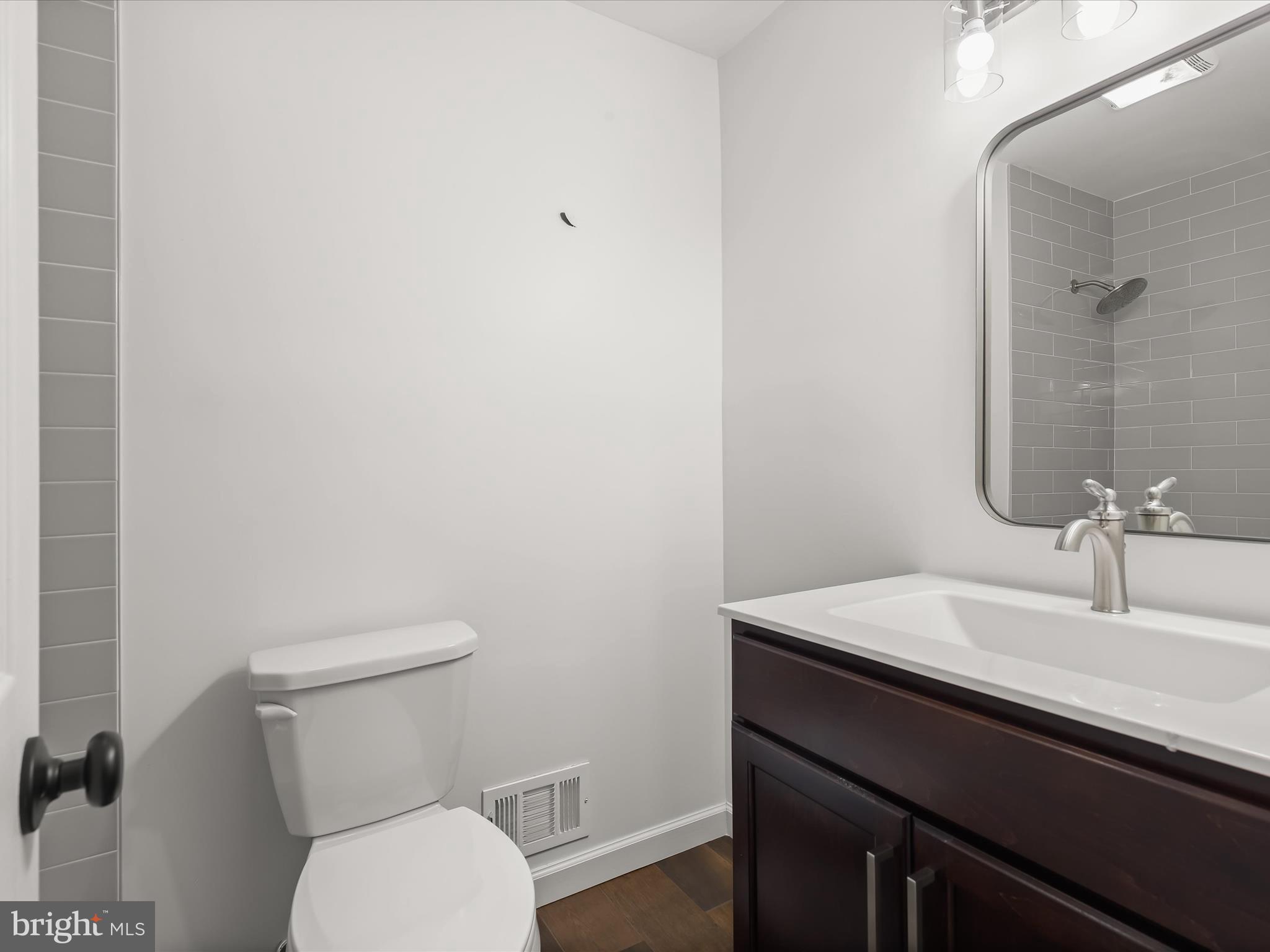 201 Suter Road Catonsville, MD 21228 - Photo 27 of 48 Hall bathroom