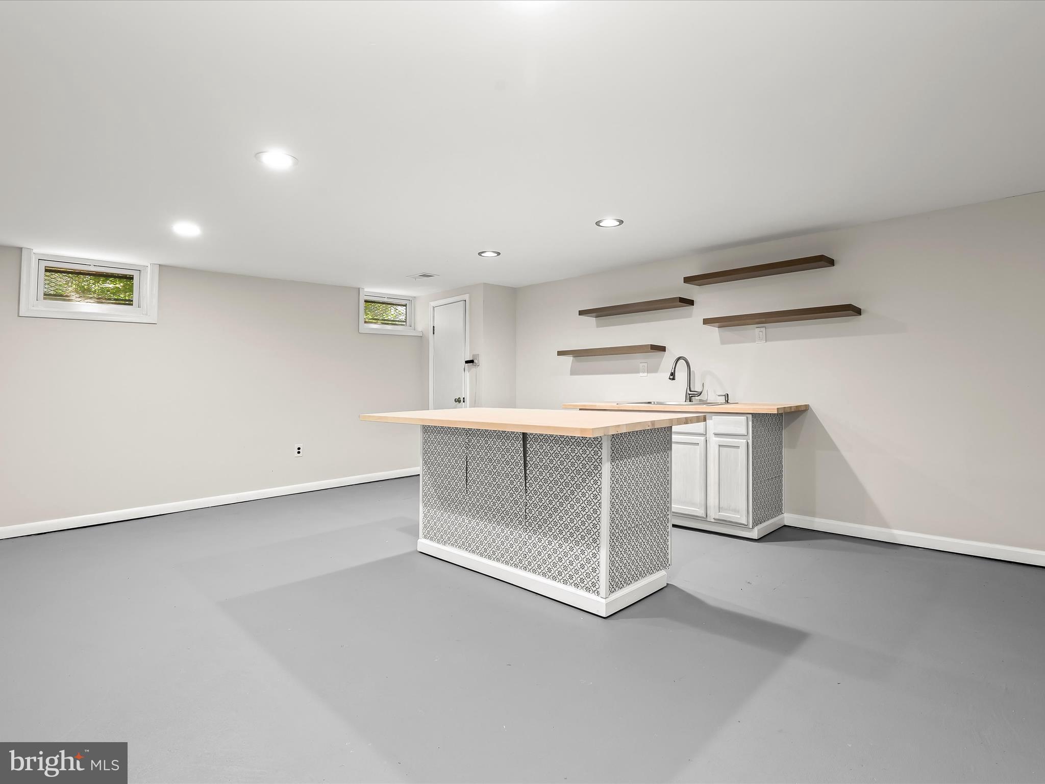 201 Suter Road Catonsville, MD 21228 - Photo 30 of 48 Custom wet bar & island