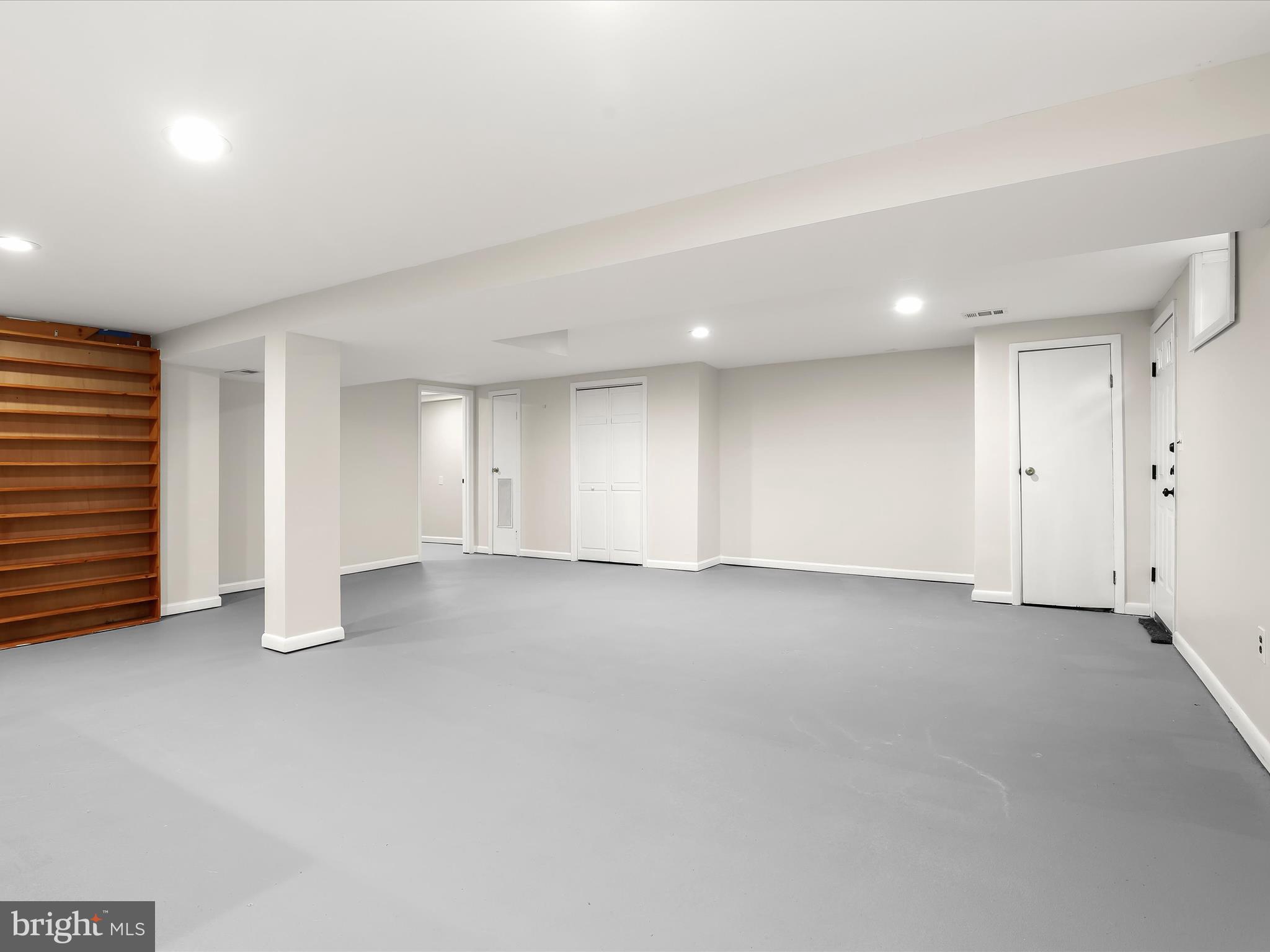 201 Suter Road Catonsville, MD 21228 - Photo 32 of 48 Recessed lighting