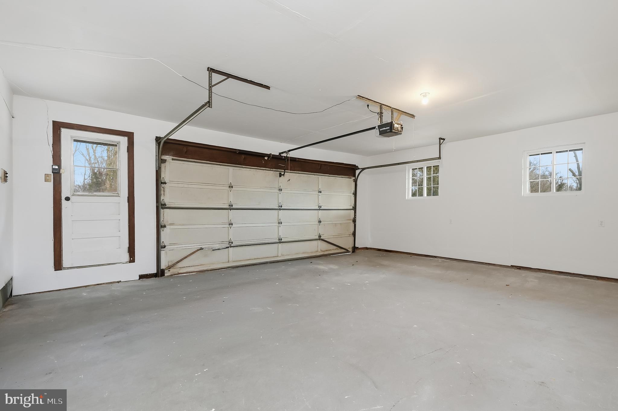 201 Suter Road Catonsville, MD 21228 - Photo 43 of 48 Oversized 2-car garage