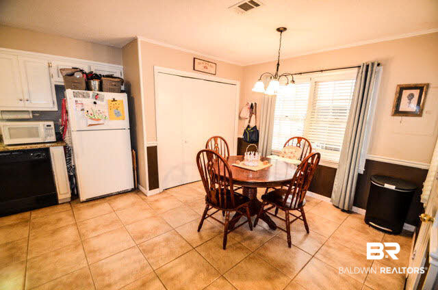 2528 Woodland Road Mobile, AL 36693 - Photo 4 of 19