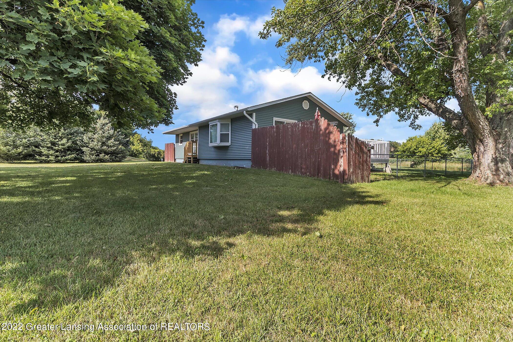 02-10136-Dow-Rd-WindowStill-Real-Estate-