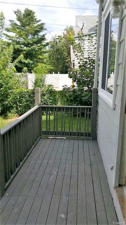 133 Mohawk Road Pontiac, MI 48341 - Photo 26 of 28