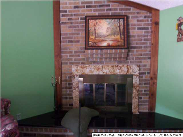 13732 Rampart Court Baton Rouge, LA 70810 - Photo 4 of 16