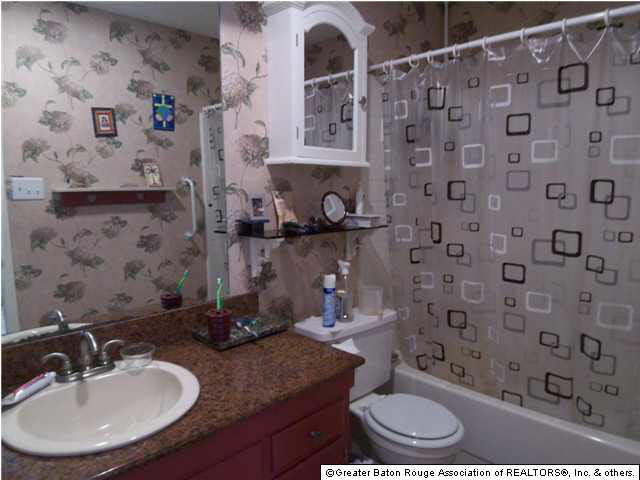 13732 Rampart Court Baton Rouge, LA 70810 - Photo 9 of 16